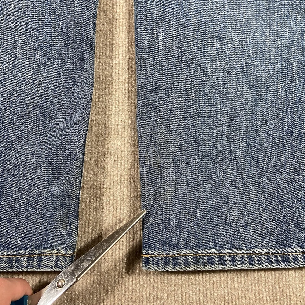 Levis 541‎ Jeans Mens 32x31 Athletic Fit Medium Wash Blue Denim Stretch Skate - Picture 6 of 15